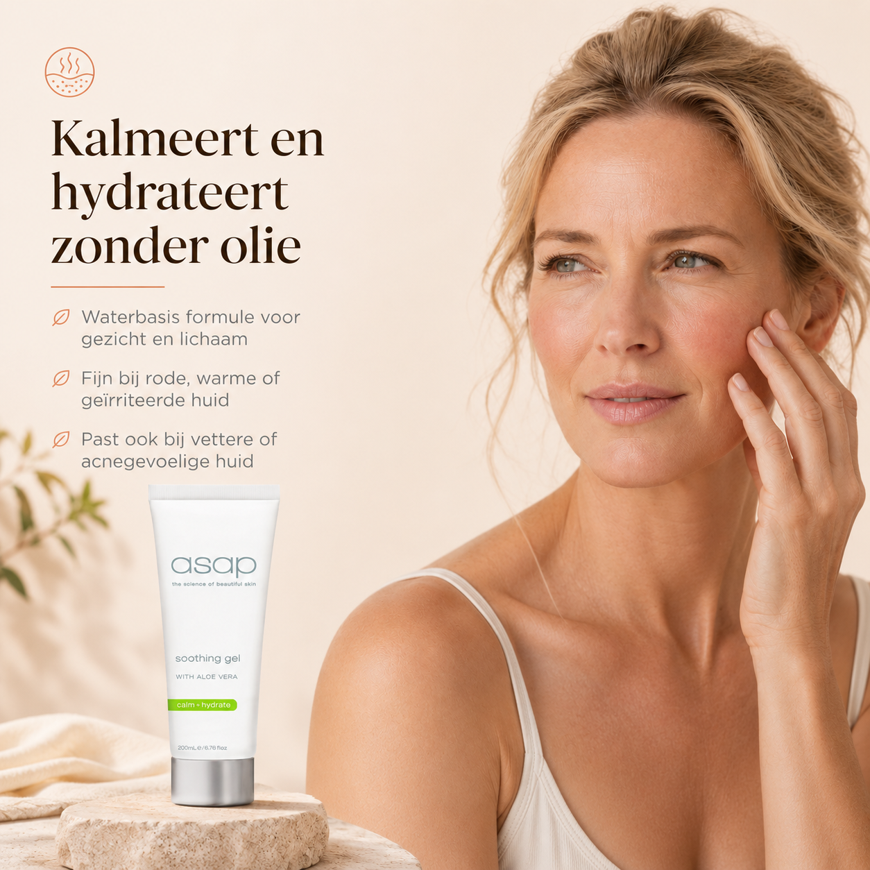 ASAP Soothing Gel is een kalmerende gel op waterbasis voor gezicht en lichaam. De formule is geschikt voor een huid die rood, warm, vet of onrustig oogt en geeft hydratatie zonder olie toe te voegen.