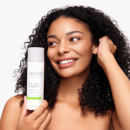 ASAP C2O Cream to Oil Cleanser – aangebracht op de huid