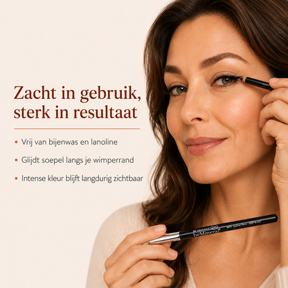beMineral Eyeliner Pencil Vegan is een vegan mineraal eyelinerpotlood voor een strakke lijn, zachte definitie of een subtiel kleuraccent. De formule is vrij van dierlijke stoffen zoals bijenwas en lanoline. Dankzij de zachte textuur glijdt het potlood soepel langs je wimperrand, terwijl de kleur intens en langdurig zichtbaar blijft.